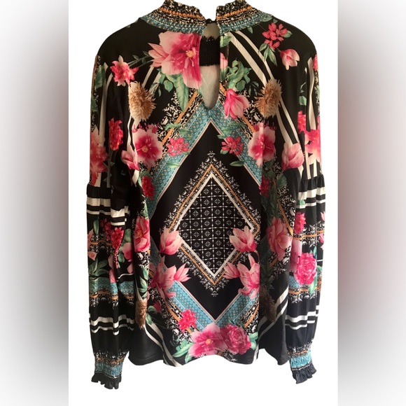 LADMOUS POLY SPANDEX BLEND FLORAL LONG SLEEVE BLOUSE - Picture 4 of 7